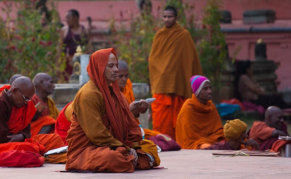Ajahn Sona