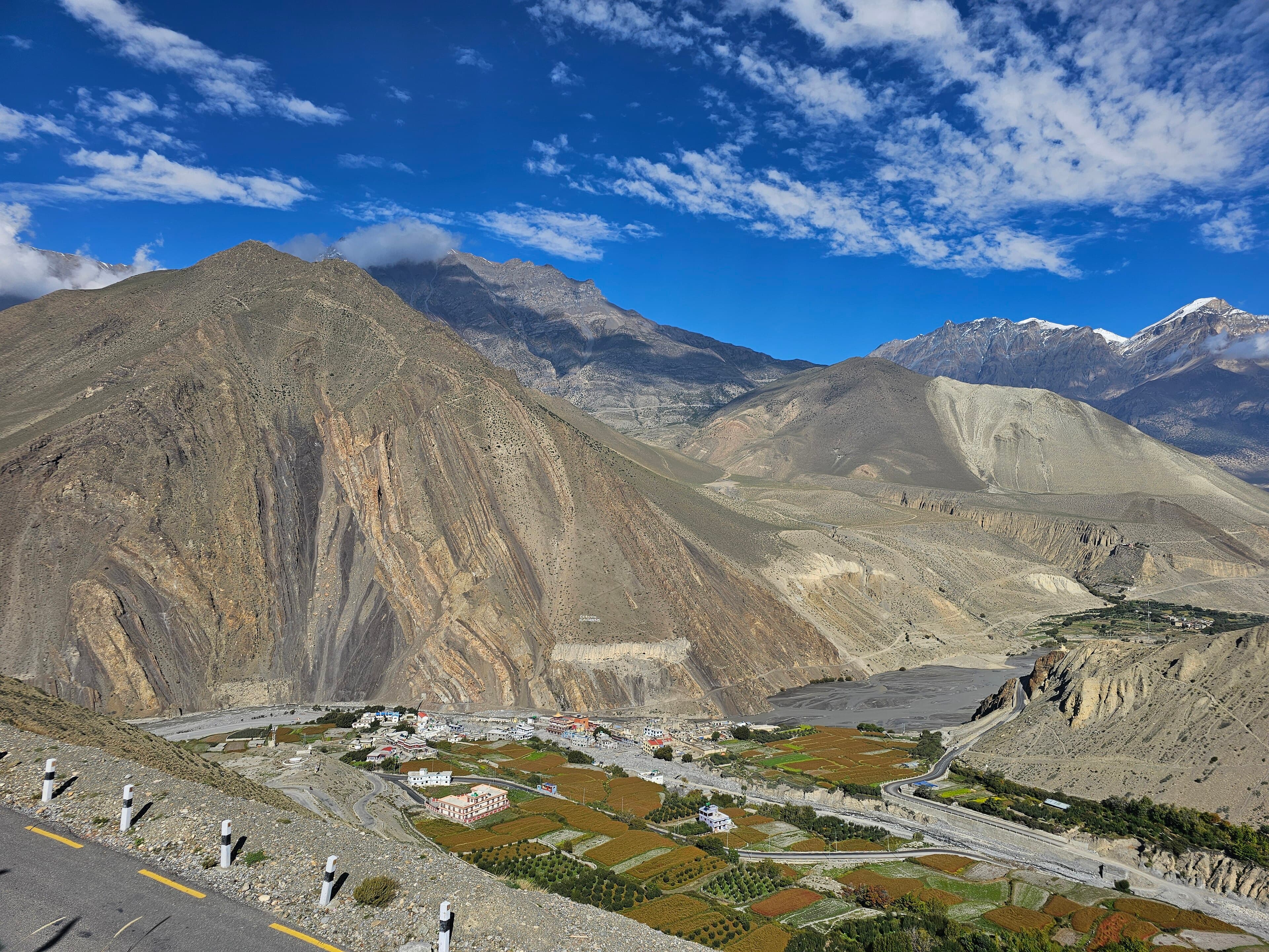 The Kali Gandaki valley and the arid cliffs of Mustang