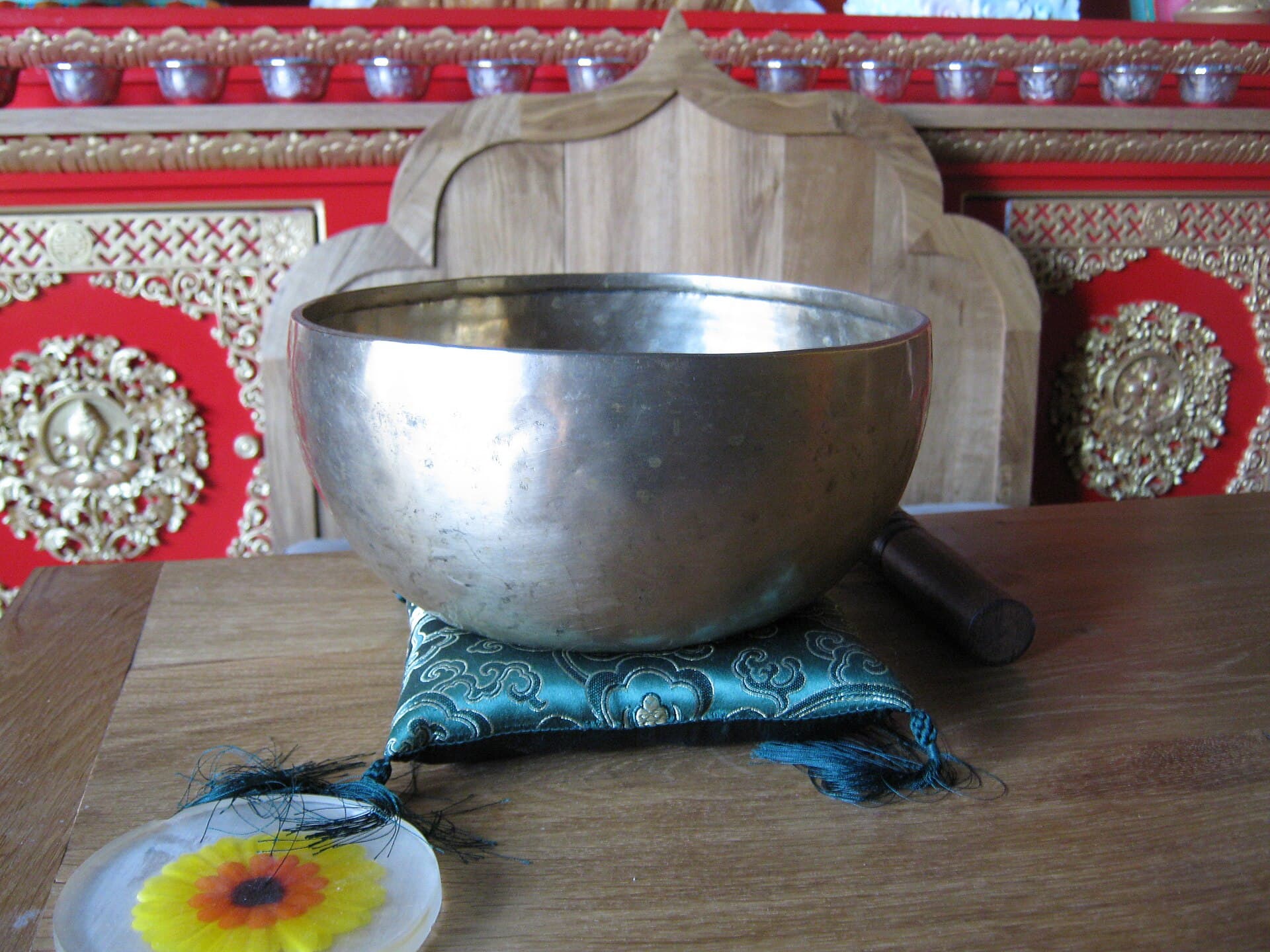 Tibetan singing bowl